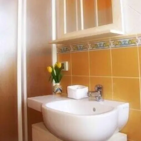 Mamma Maria Bed & Breakfast 3*