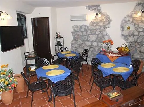 Mamma Maria 3* Таормина