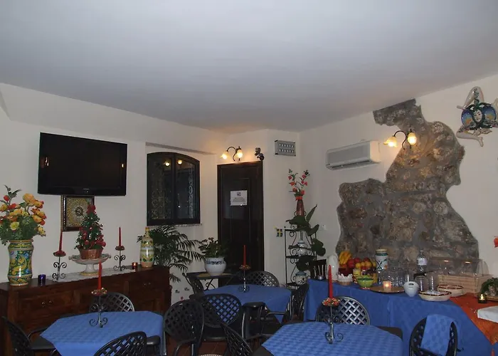 Oda ve Kahvaltı Mamma Maria 3*