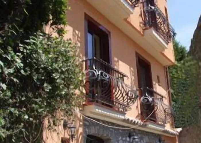 Oda ve Kahvaltı Mamma Maria Taormina