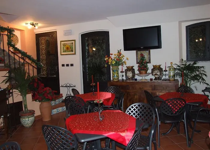 Mamma Maria Oda ve Kahvaltı Taormina