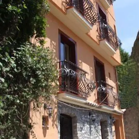 Alojamento de Acomodação e Pequeno-almoço Mamma Maria Taormina